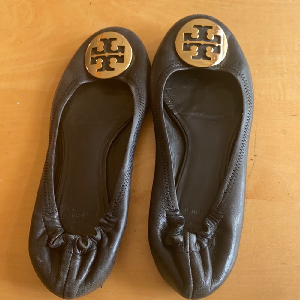 Tory Burch flats size 8 1/2. Used